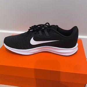 Nike Running Shoes. Women’s Size 9.5.